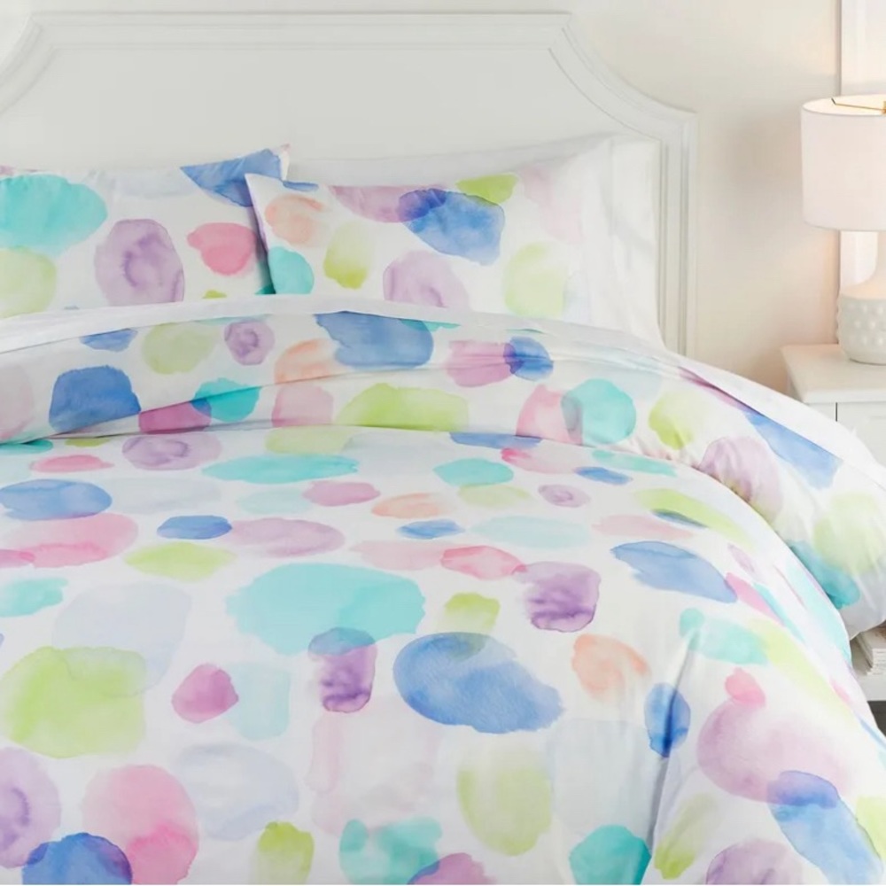 NIB Pottery Barn Teen Watercolor Dot Full/Queen duvet cover and 2 shams